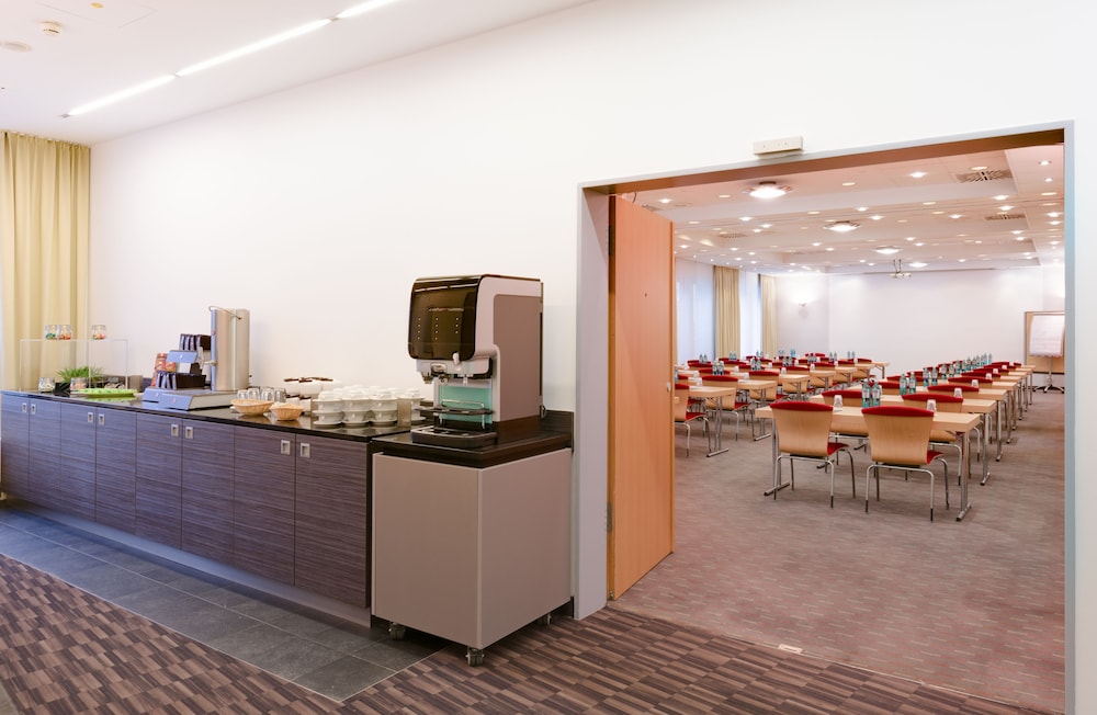 Novina Hotel Wohrdersee Nurnberg City 34/64