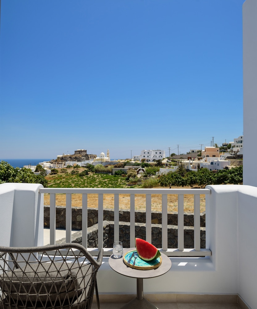 ACRO BLUE LUXURY VILLAS 3/60