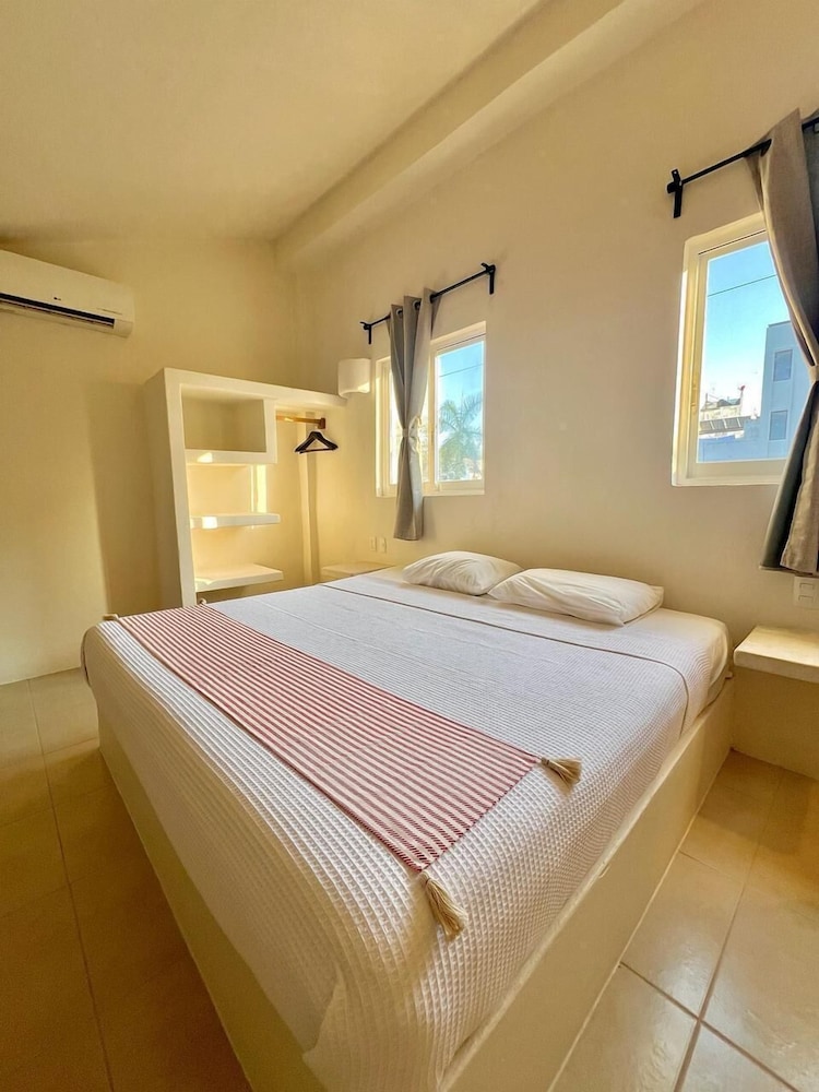 2 BEDROOMS, COMFORT, STUDIO, SUITE, GARDEN VIEW