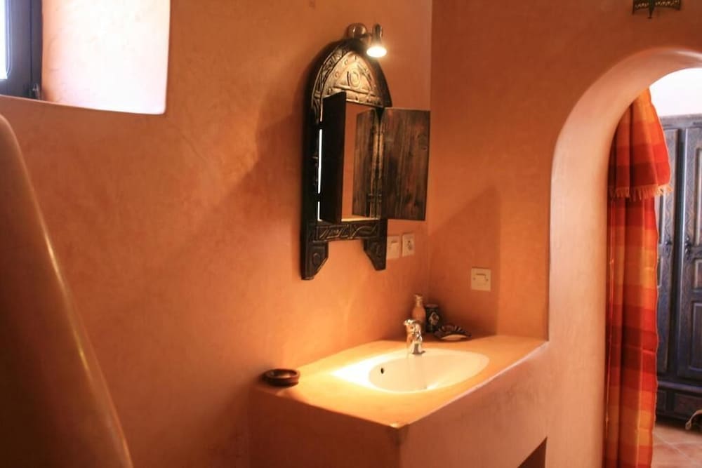 RIAD EUCALYPTUS, ETHNIC HOTEL 48/50