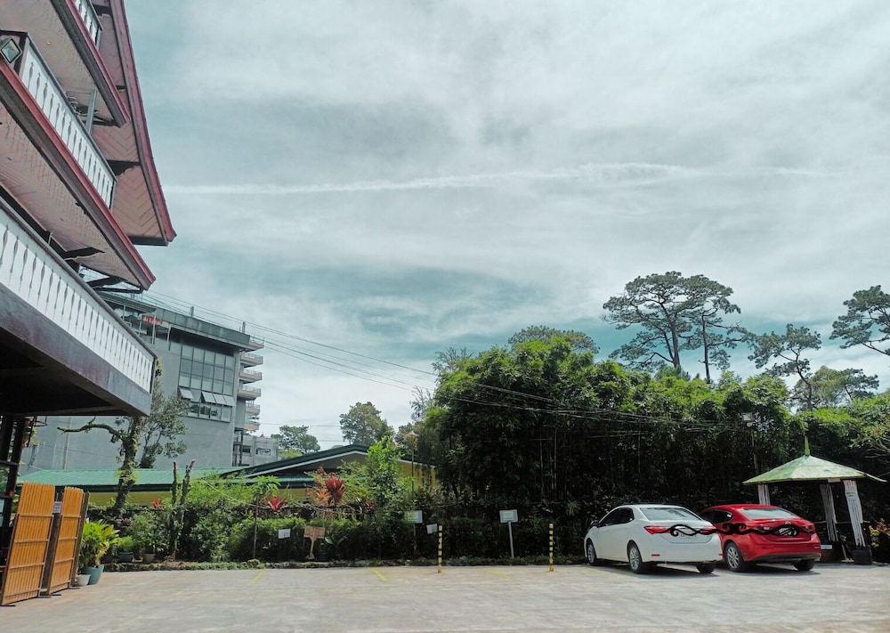 Safari Lodge Baguio By Log Cabin Hotel 66/76