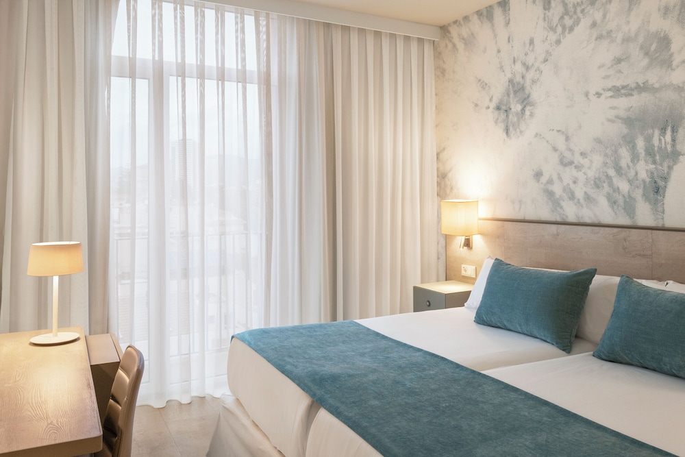 غرفة بريميوم بسريرين منفصلين، Salles Hotel Malaga Centro 5/6