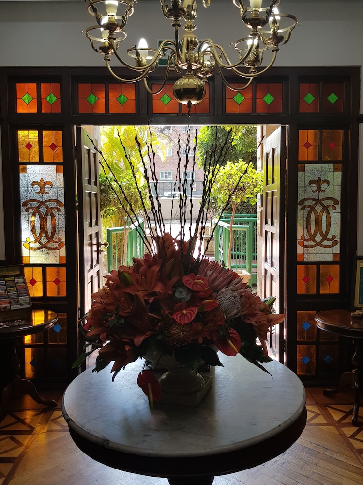 Court Classique Suite Hotel 38/50