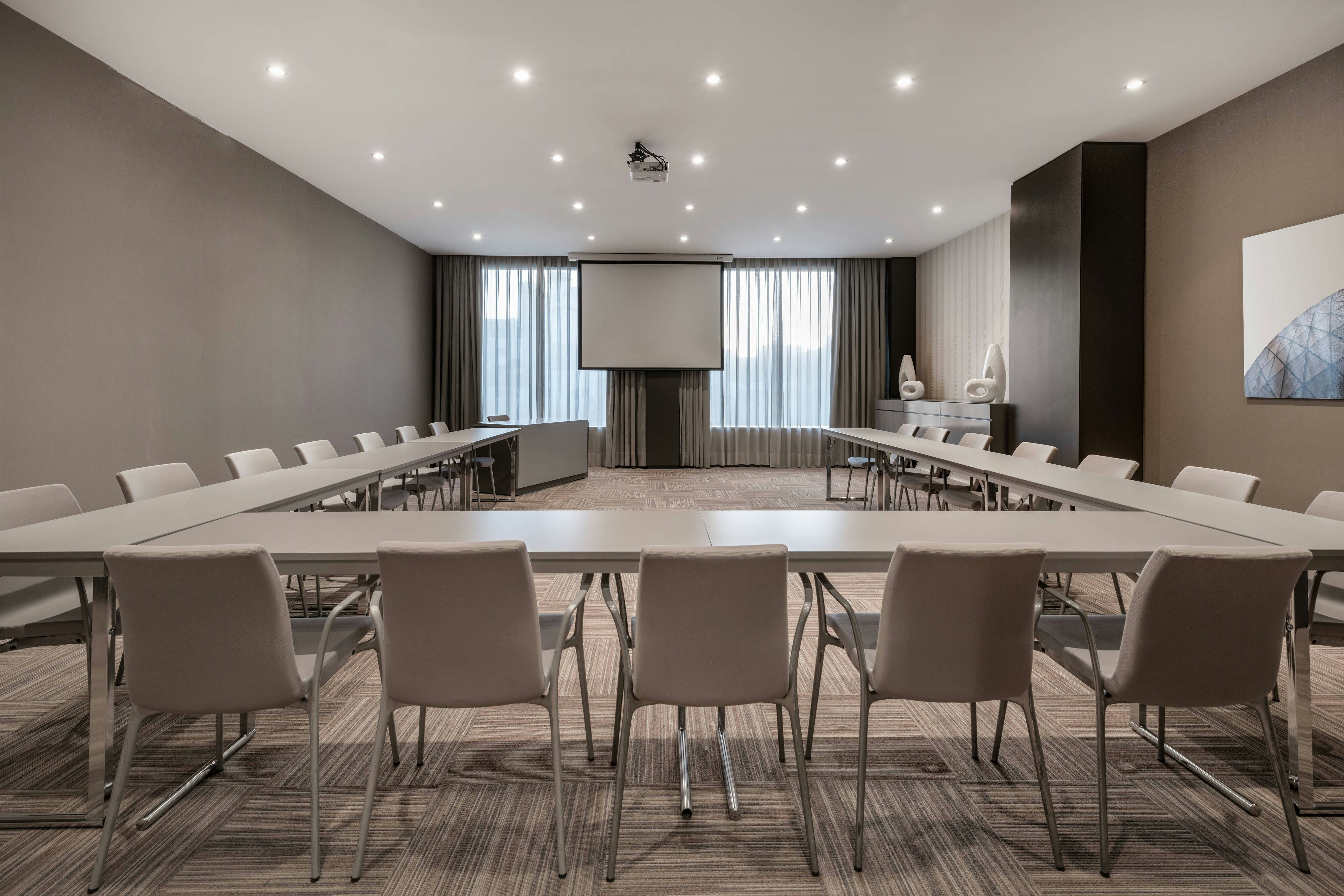 AC Hotel Alicante by Marriott 52/59