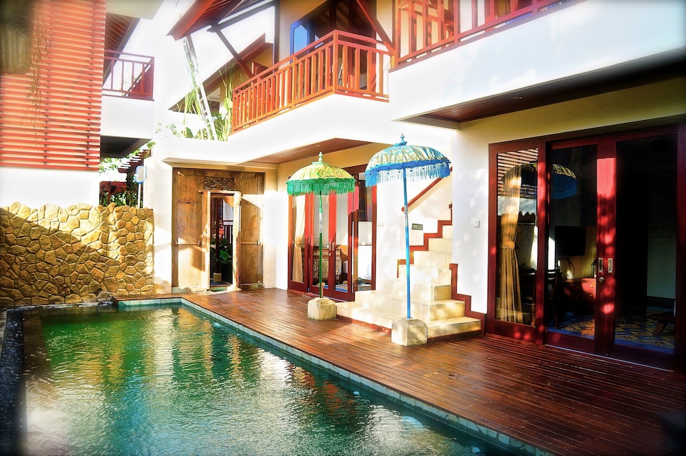 Aqua Octaviana Bali Villa 34/35