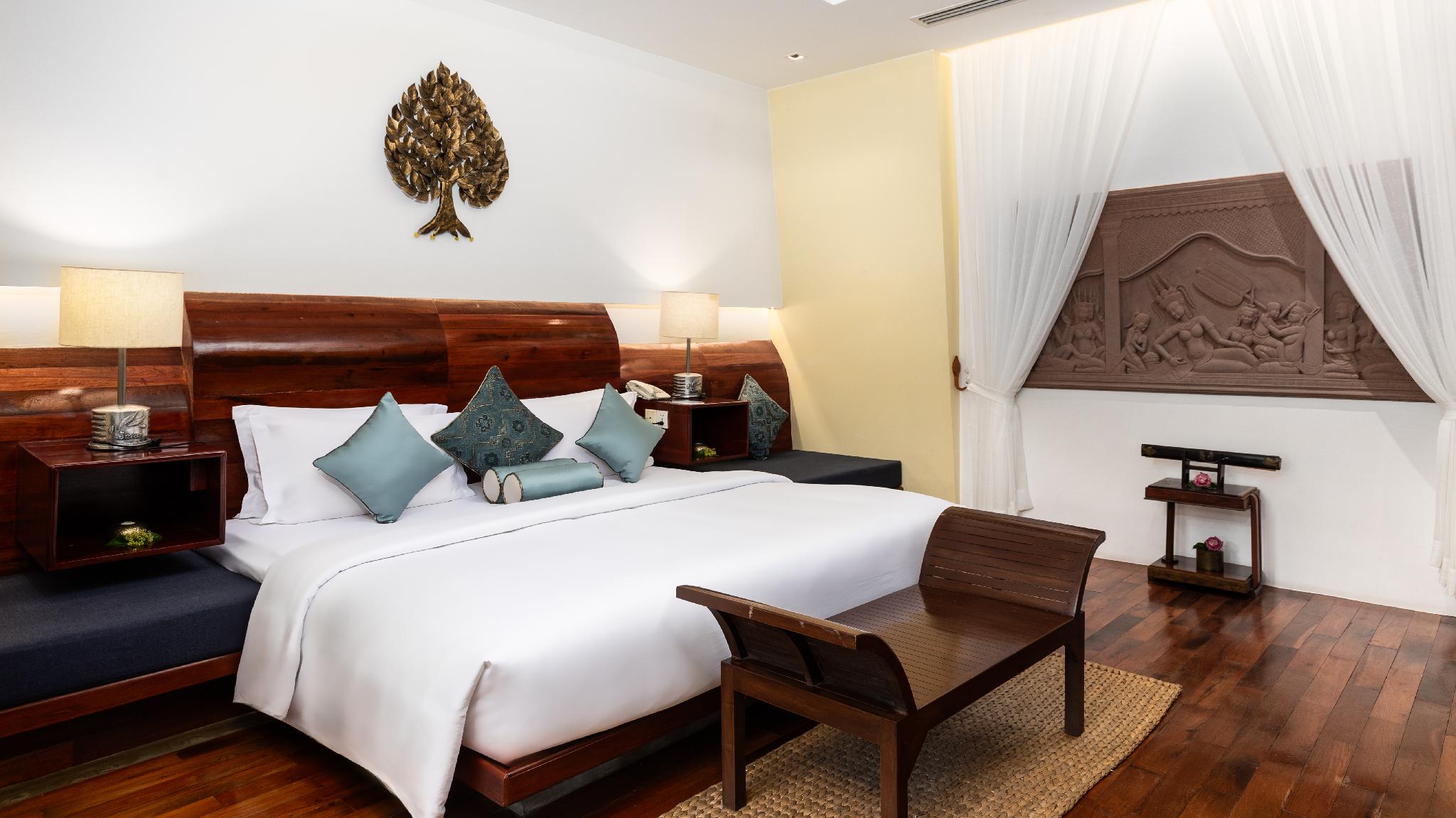 PREMIER, EXECUTIVE, SUITE