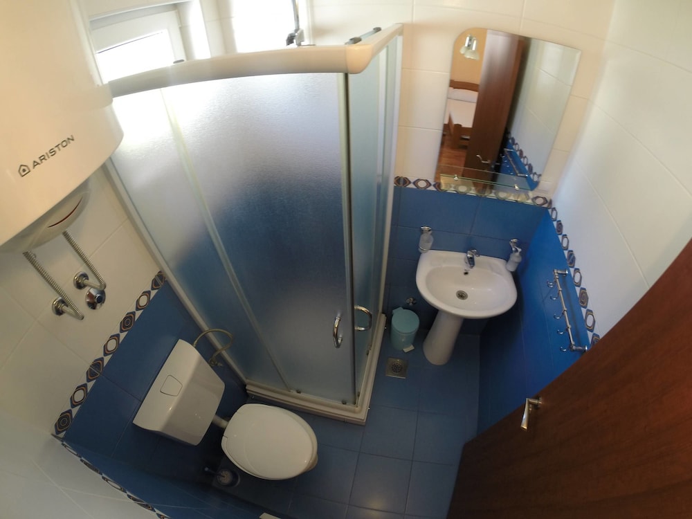 Martinovic Rooms 41/41