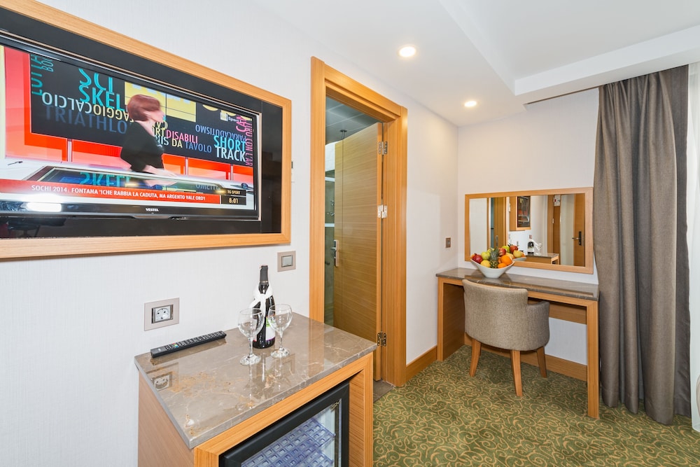 Bisetun Hotel 30/31