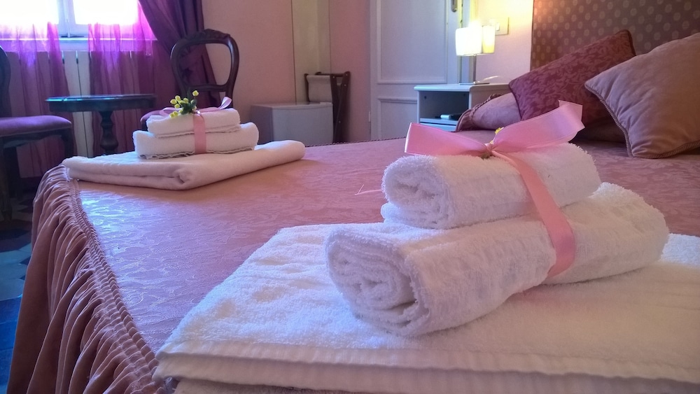 La Mimosa Bed And Breakfast 50/71