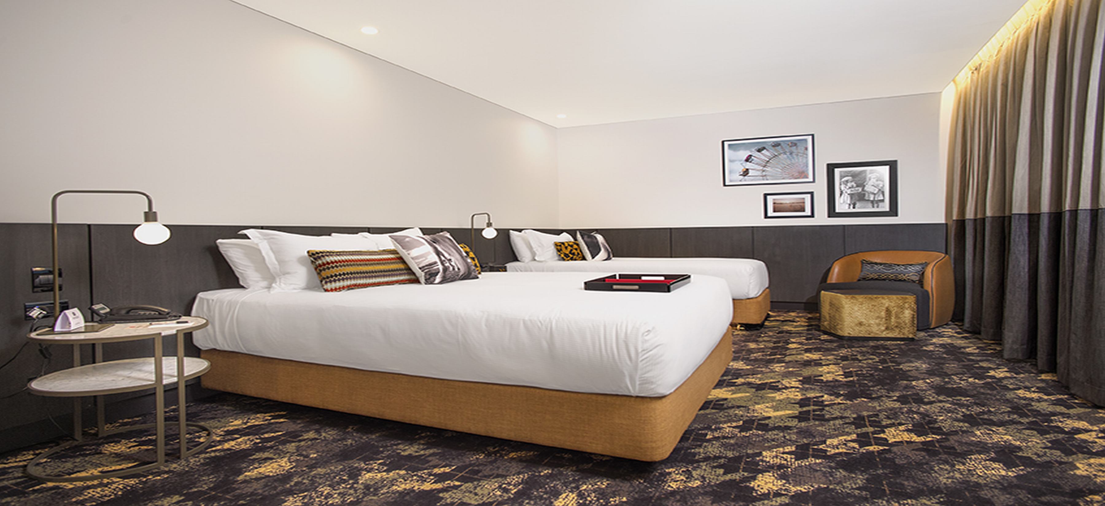 Family, Queen Bed