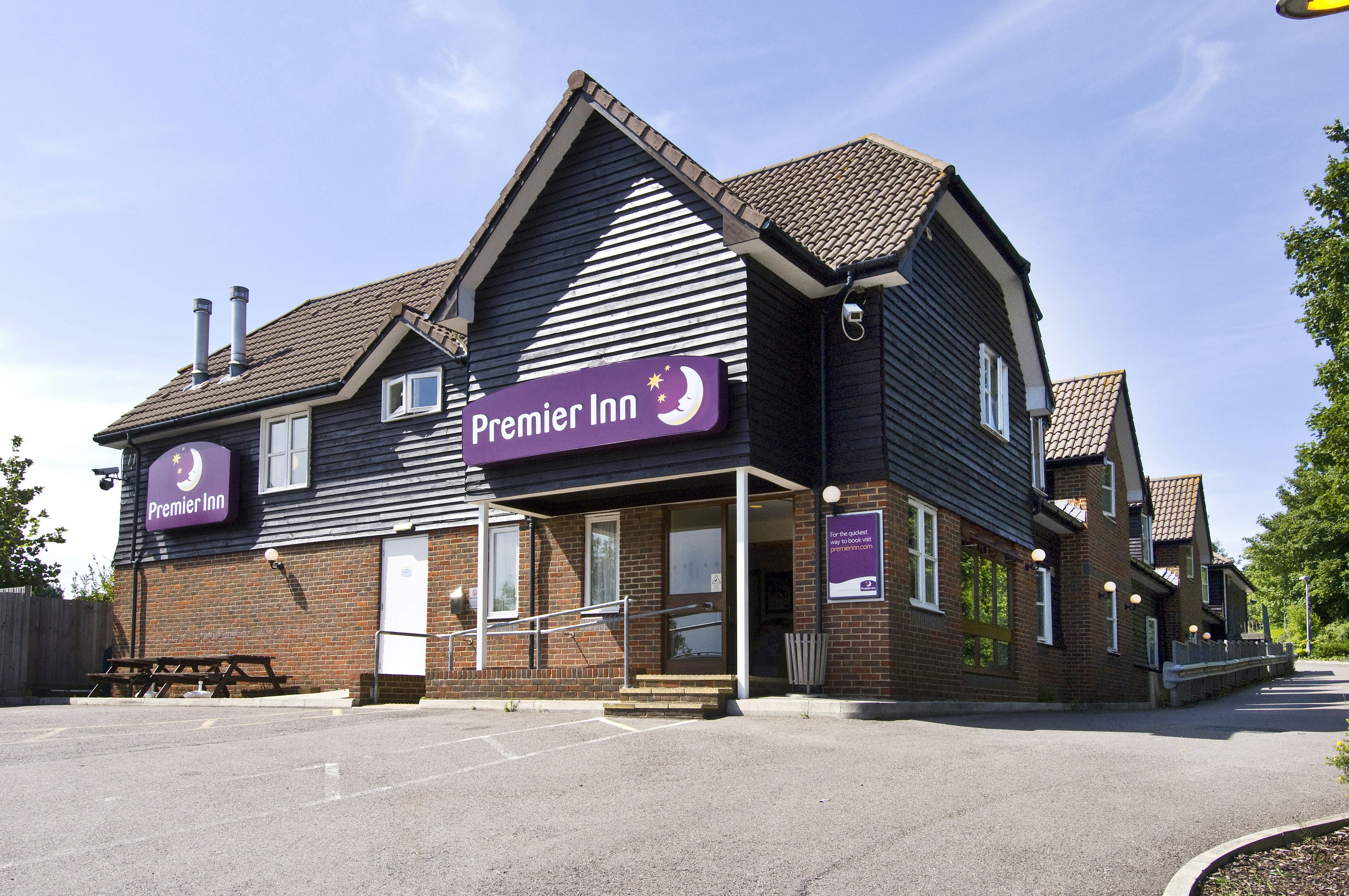 Premier Inn Portsmouth (Havant) 13/30