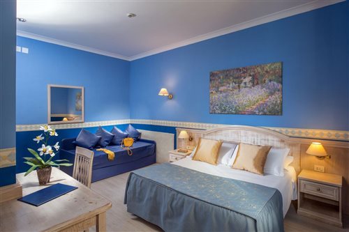 Room, Triple