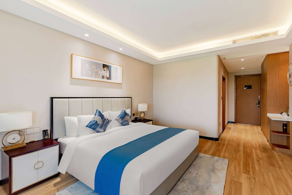 Howard Johnson Lakeview Hotel Huaibei 17/48