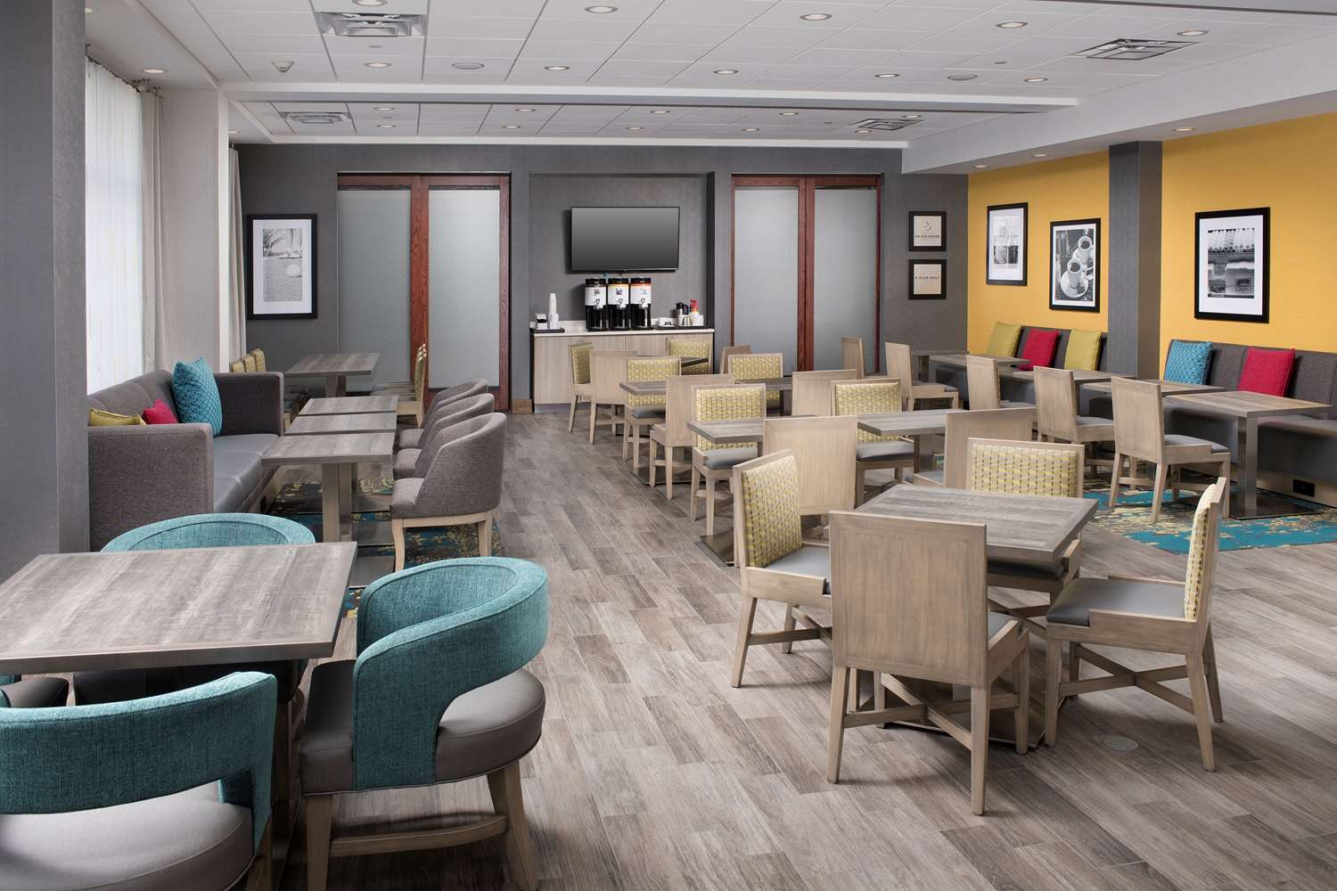 restaurant cafeteria
