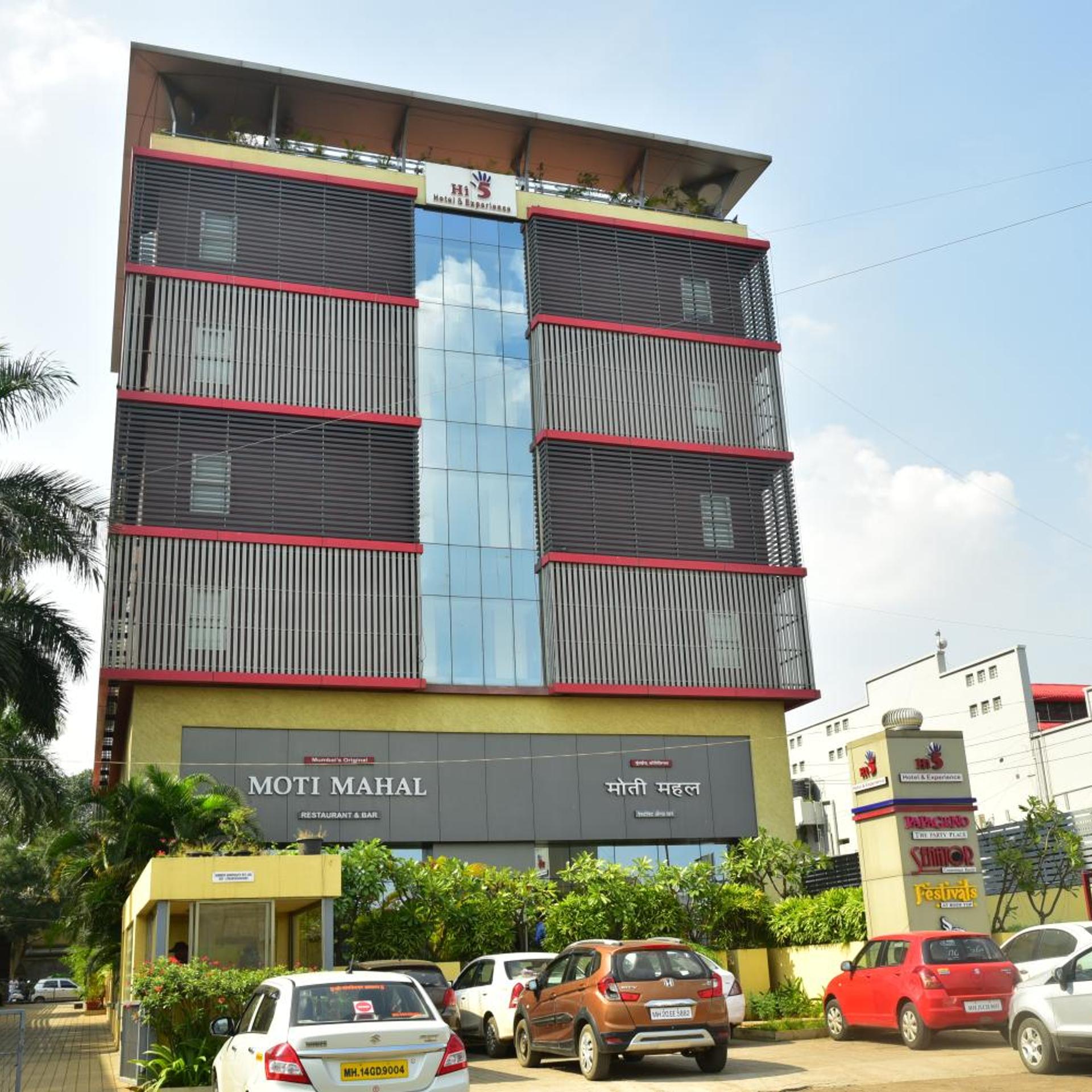 Hi 5 Hotel And Experience 2/39