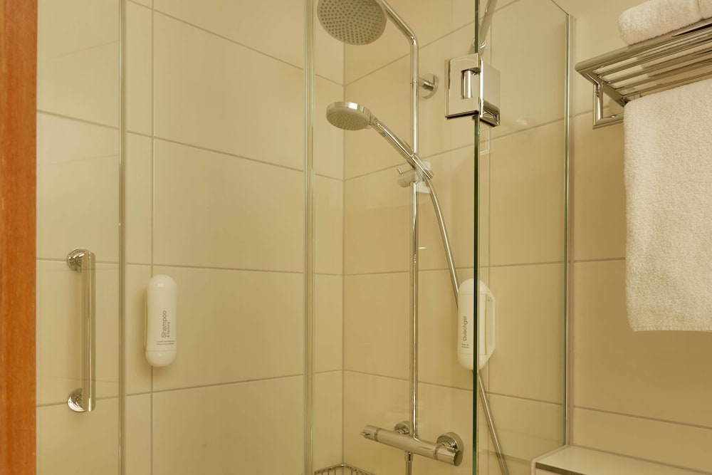 H Hotel Nuremberg Ex Ramada Landhotel 25/59
