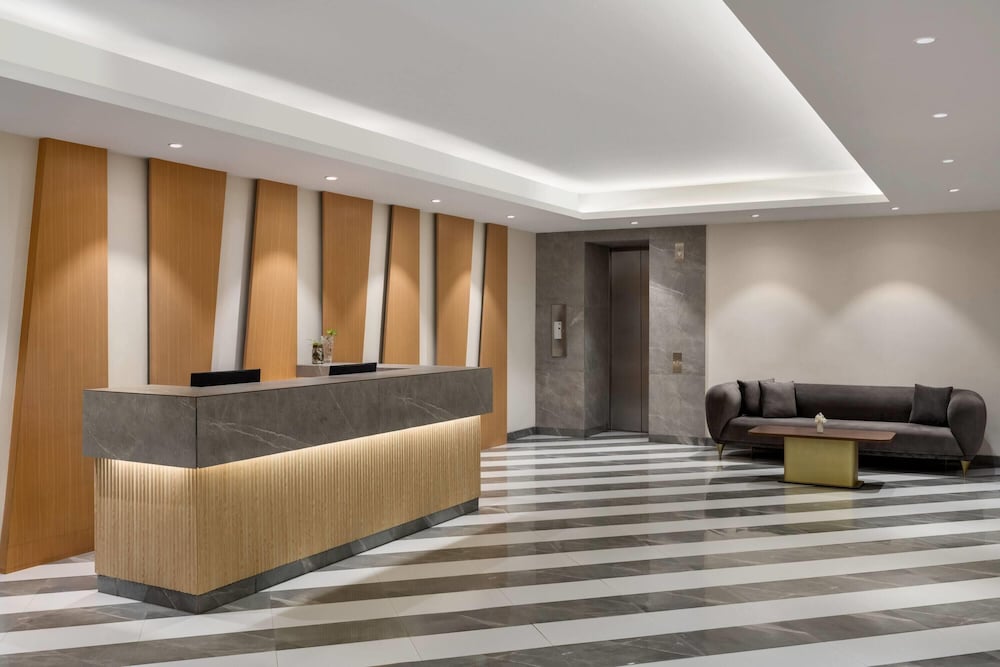 Ramada Encore by Wyndham Lucknow Airport 8/48