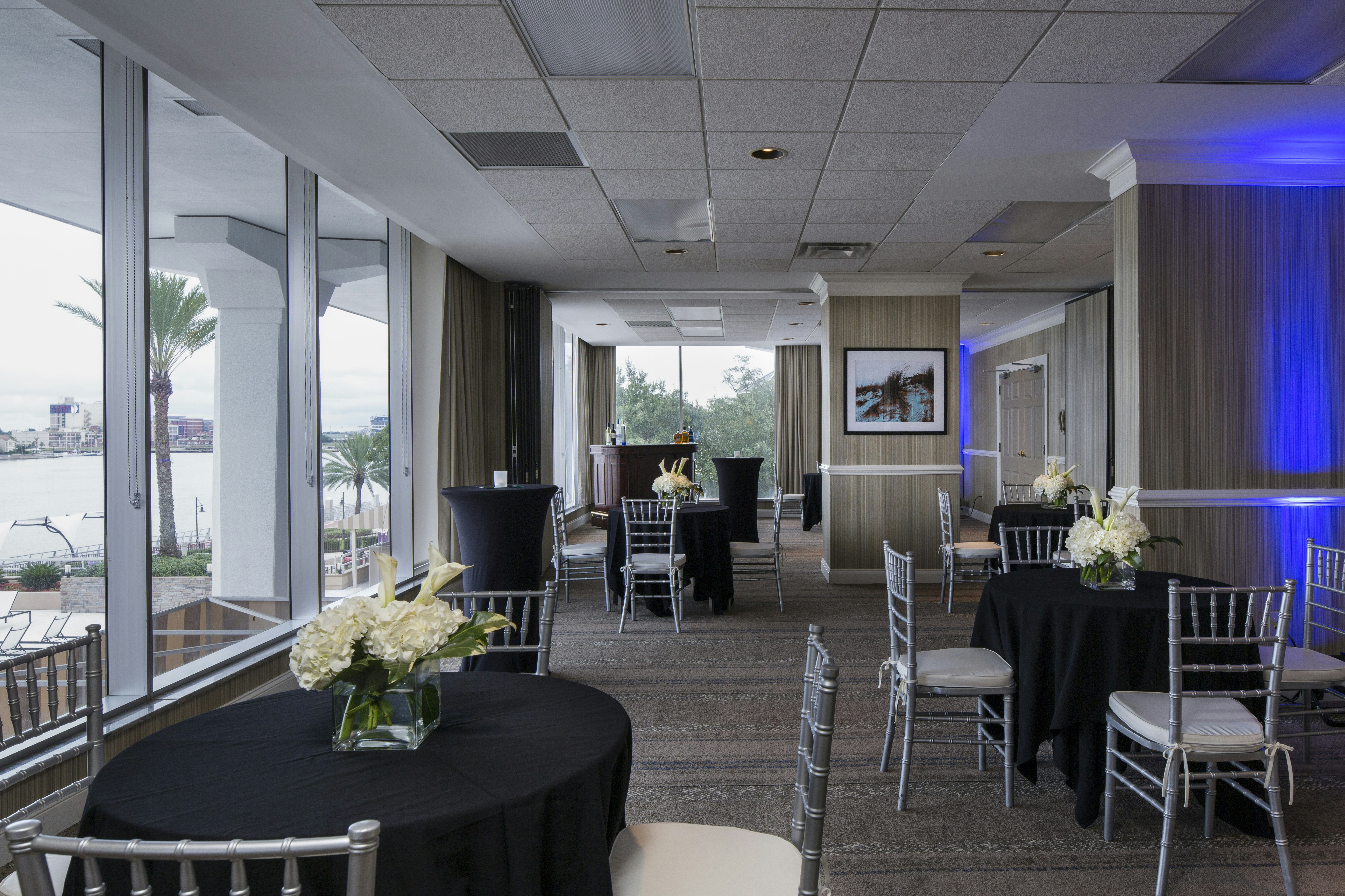 Doubletree By Hilton Hotel Jacksonville Riverfront 19/35