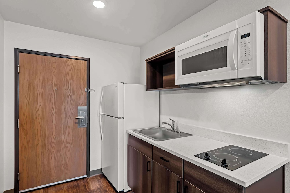 WoodSpring Suites Austin North I-35 28/32