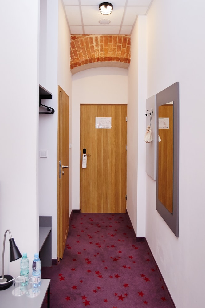 Koszary Arche Hotel 7/50