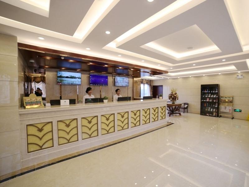 Lobby at Greentree Inn Suzhou Industrial Zone Yangcheng Lake Weiting Mong Kok Express Hotel, SUZHOU