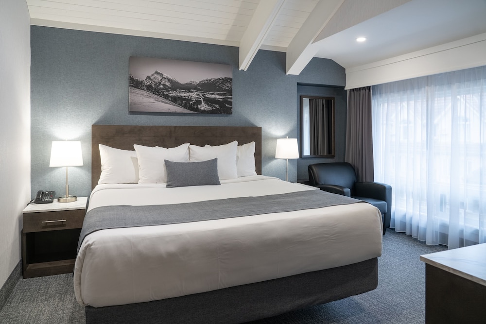 SUPERIOR, KING BED