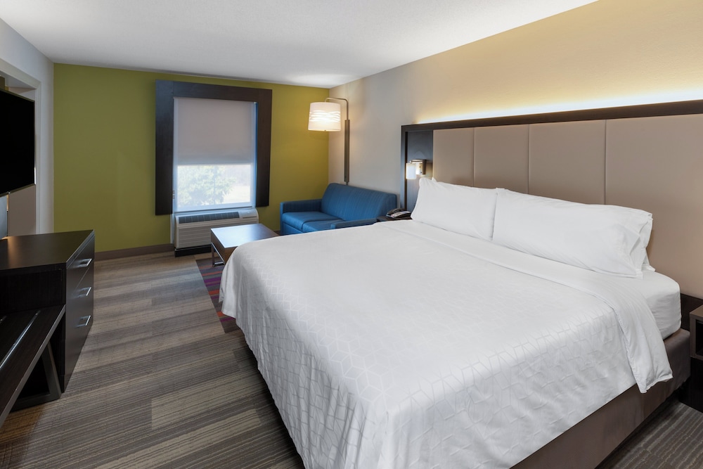 Suite, 2 King Beds, Extra Floor Space