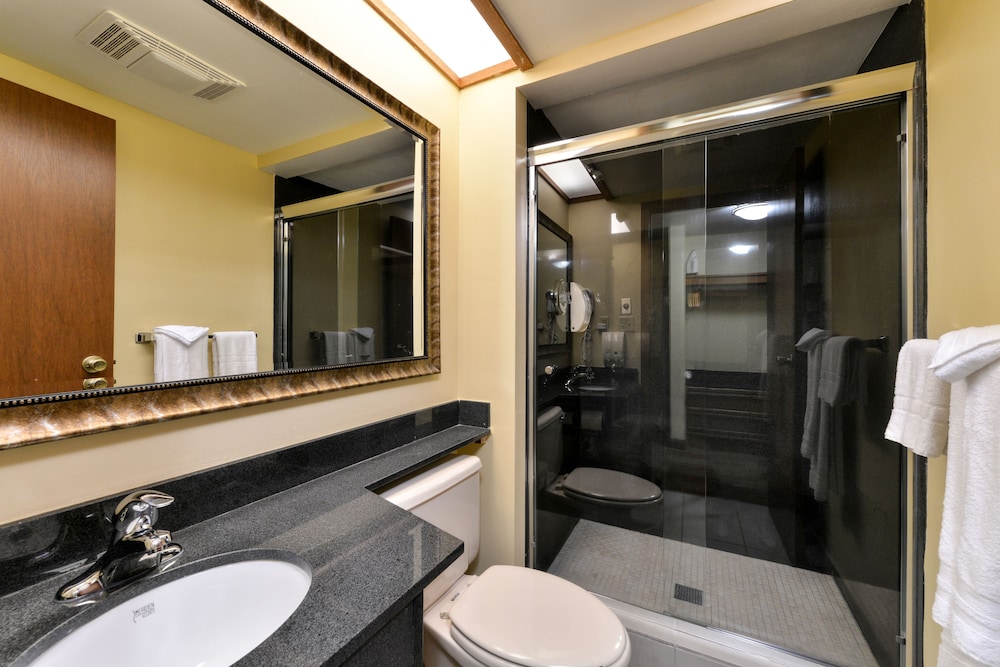 Best Western Kiva Inn 7/38