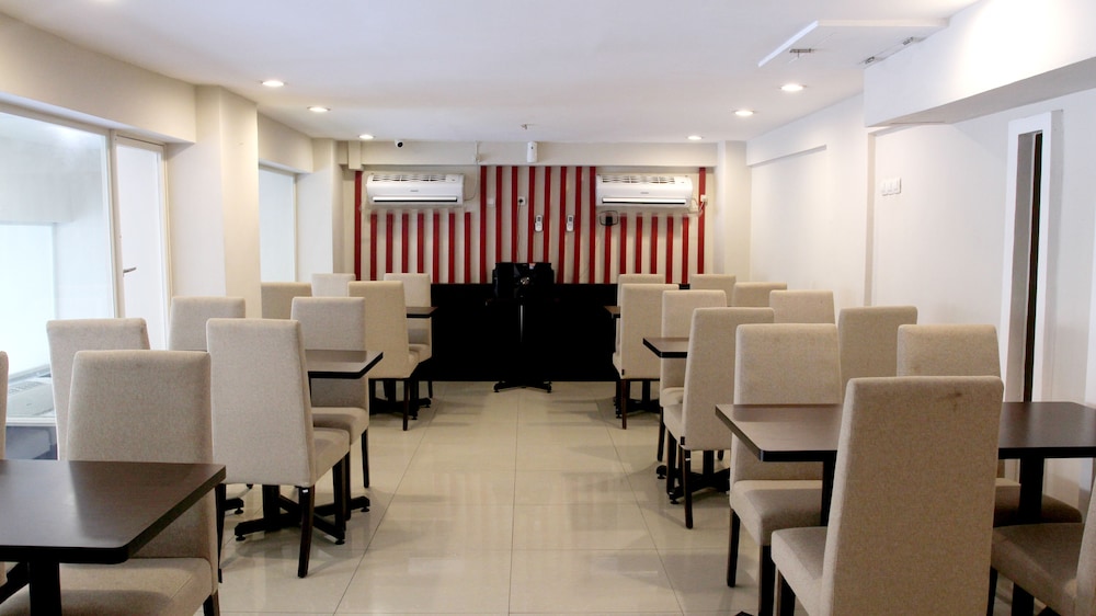 Luxpoint Hotel Surabaya 34/34