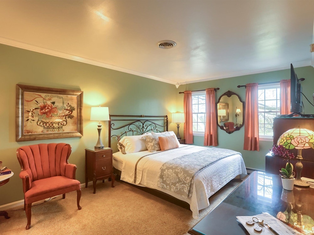 جناح بسرير كينج وسرير فردي، Battlefield Bed &amp; Breakfast Inn 2/4