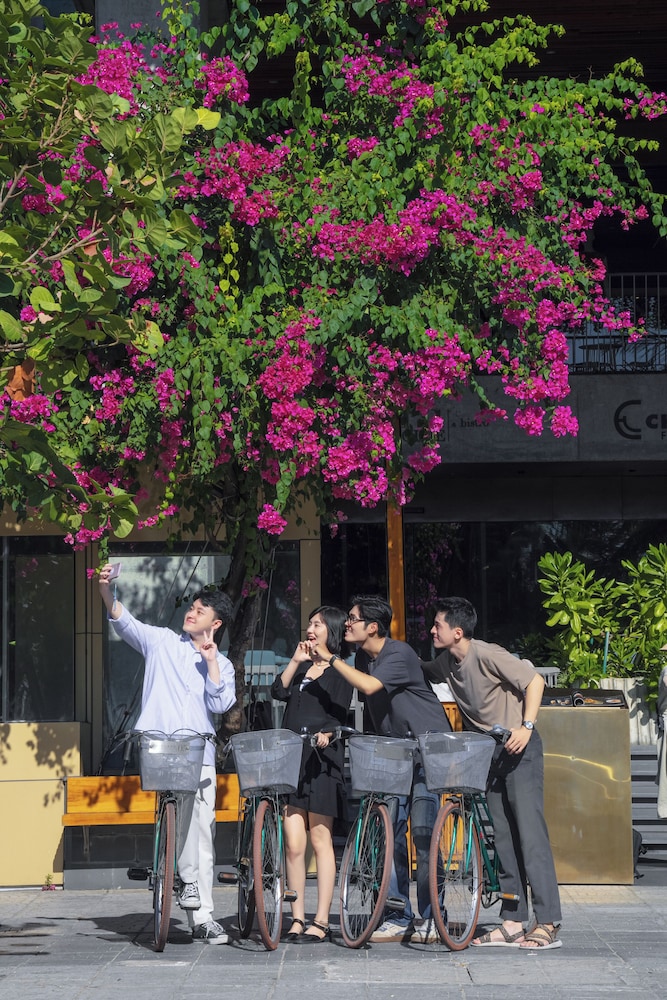 Chicland Da Nang Beach Hotel 65/72