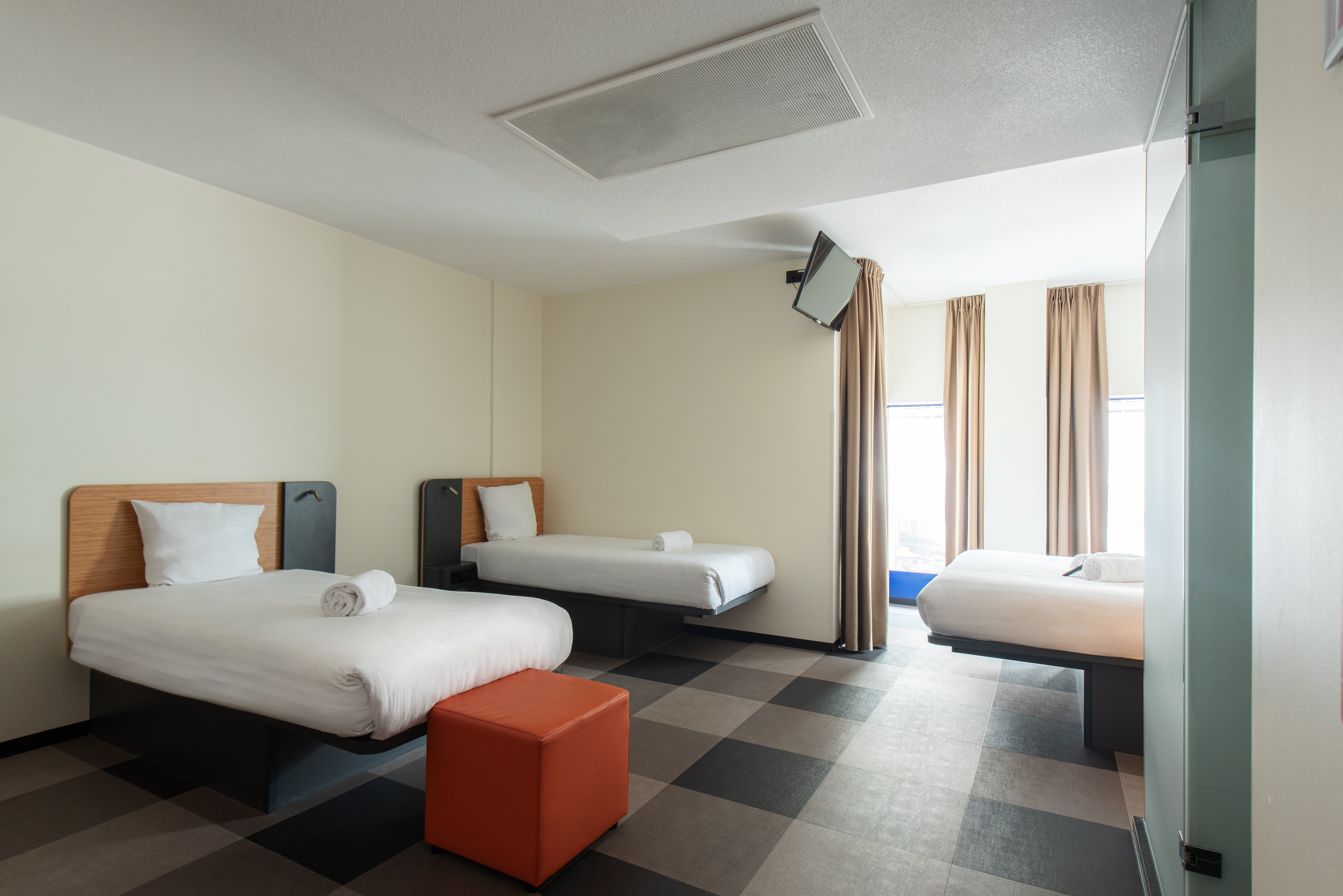 easyHotel The Hague Scheveningen Beach 35/65