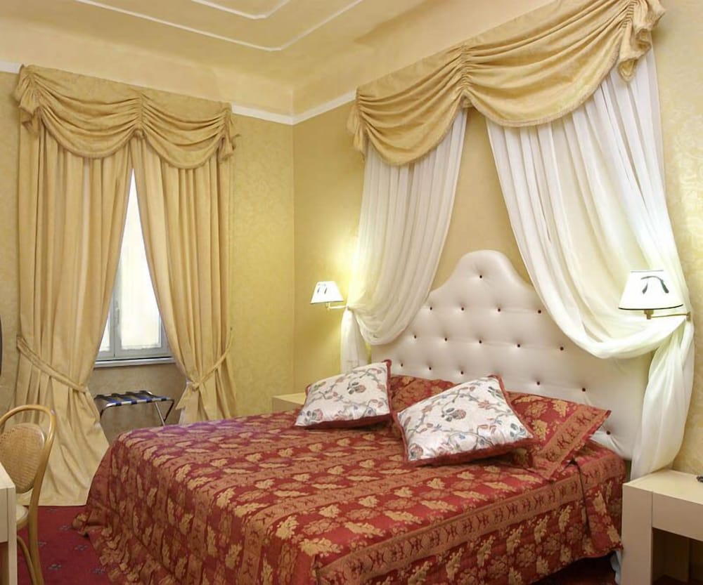 LH Hotel Andreotti 18/50