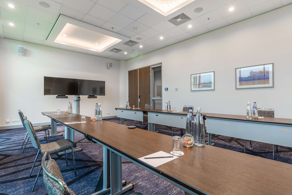 Radisson Blu Hotel Amsterdam Airport 68/80