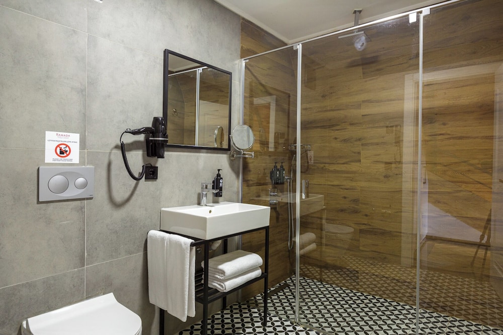 Ramada Resort By Wyndham Sapanca Thermal 66/66