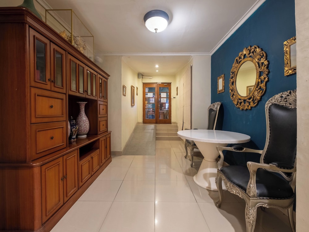 Arimbi Pejaten Suites 18/46