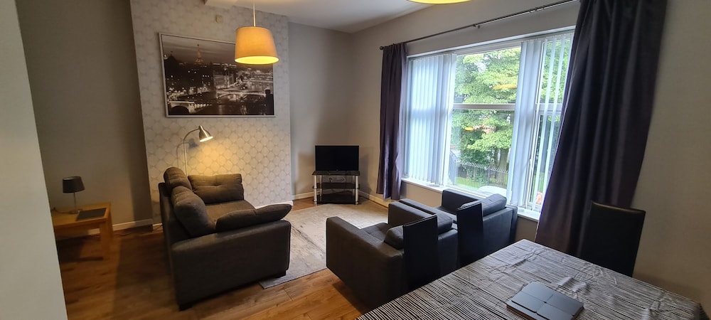 Castleton Gardens Apartments Belfast 9/34