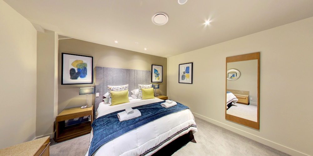 Distinction Dunedin Hotel 16/65