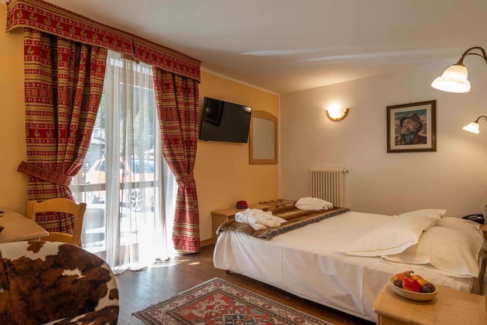 Classic, Double or Twin Bed, Hotel Lo Scoiattolo 3/6