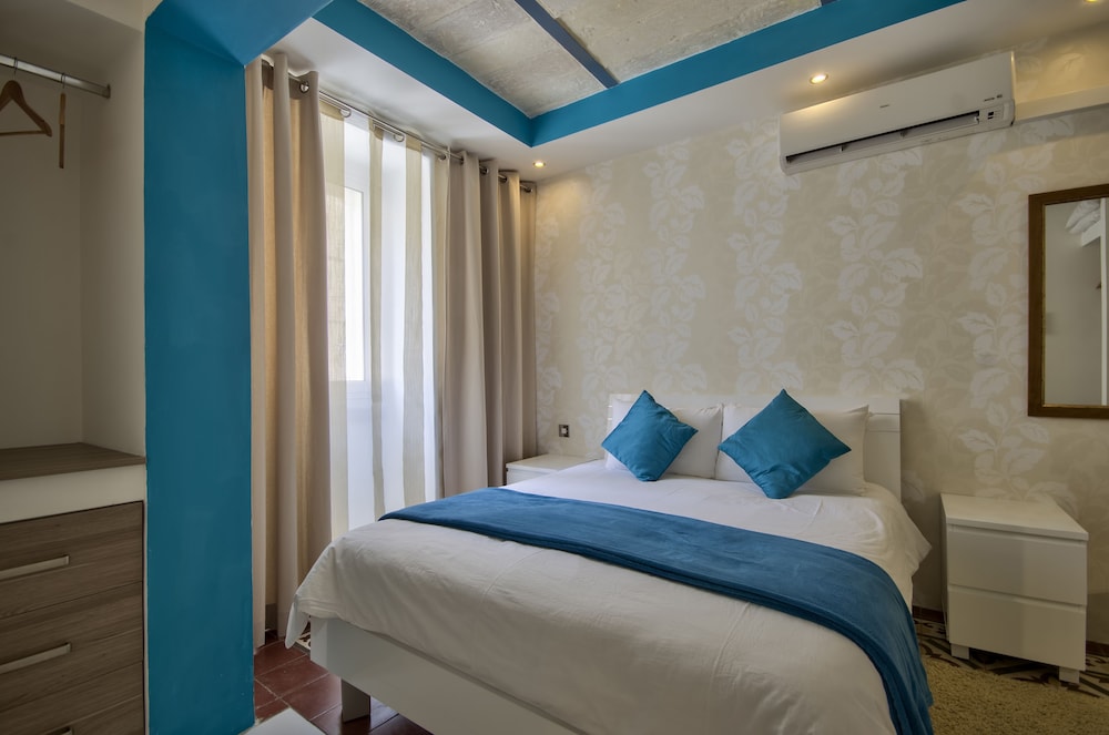 Barrakka Suites 14/50