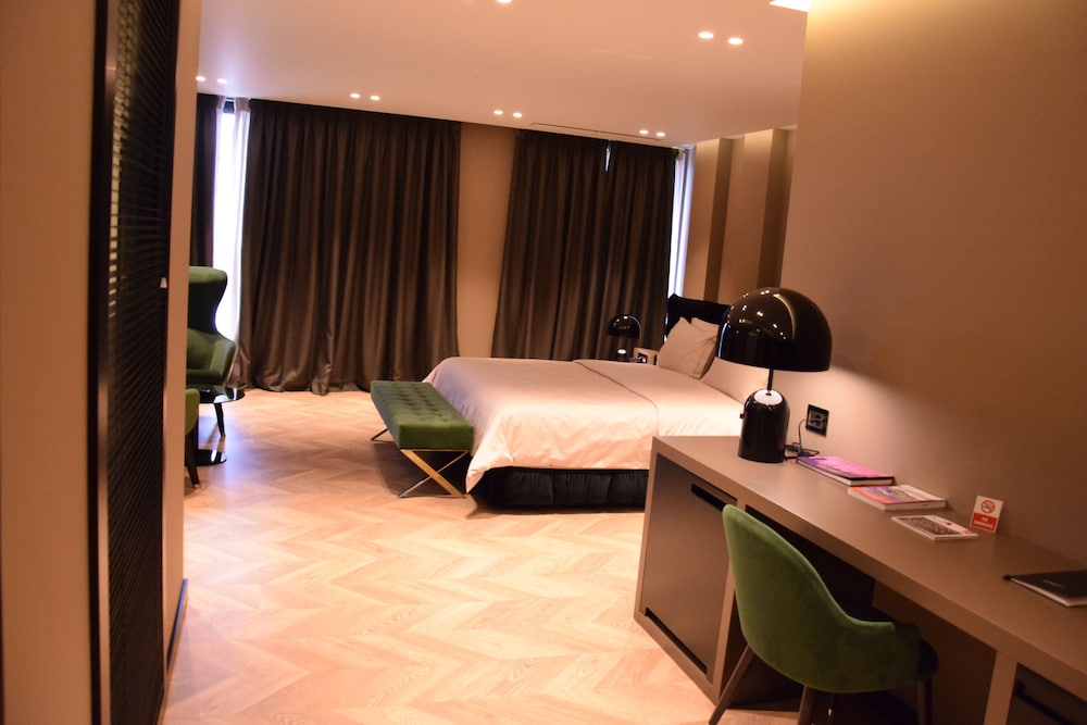 Unik Hotel 17/50