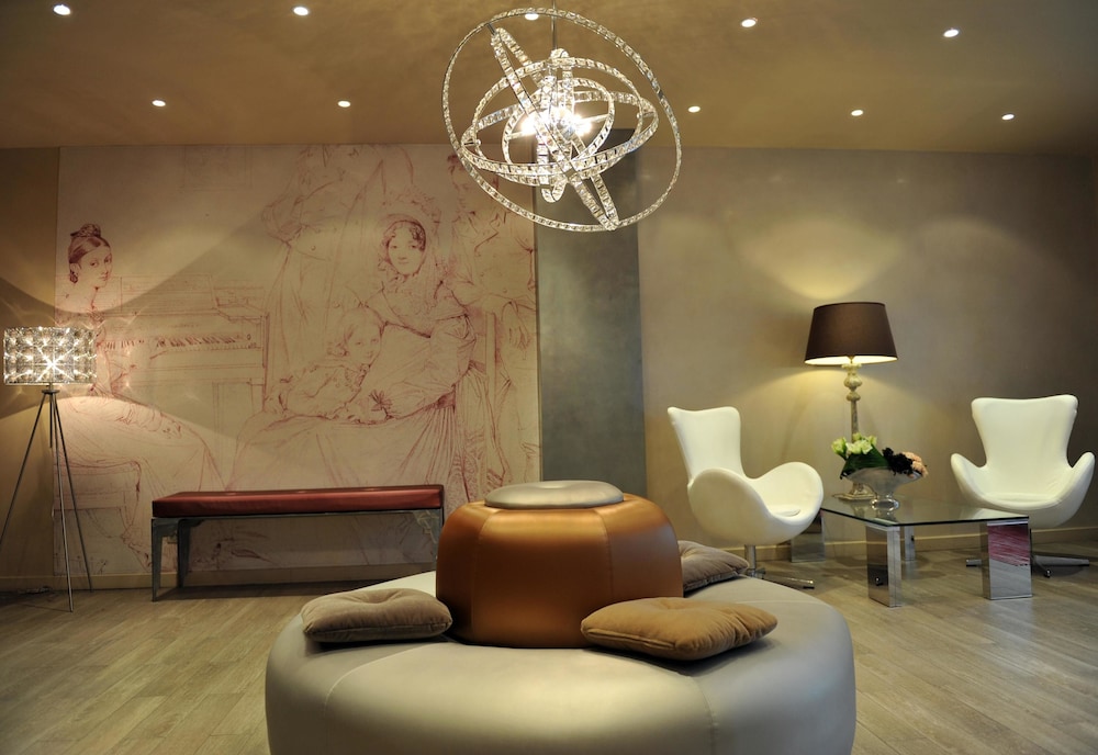 Lobby at Hotel Mercure Paris Bastille Marais, PARIS