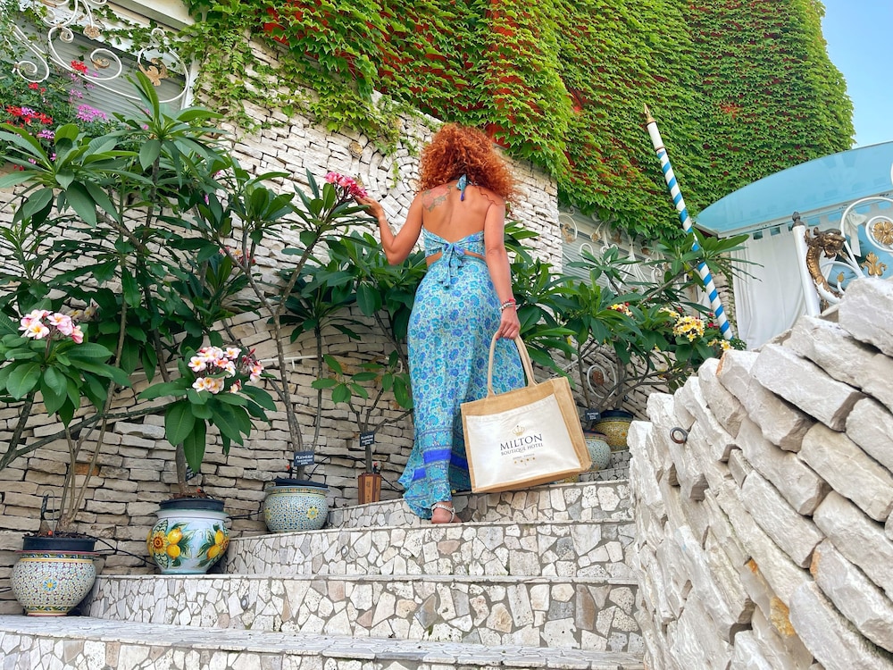 Milton Boutique Hotel - Adults Only 44/50