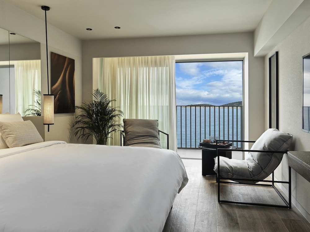 Double Room Deluxe Retreat Sea View, NIKO Seaside Resort MGallery - Adults Only 2/5