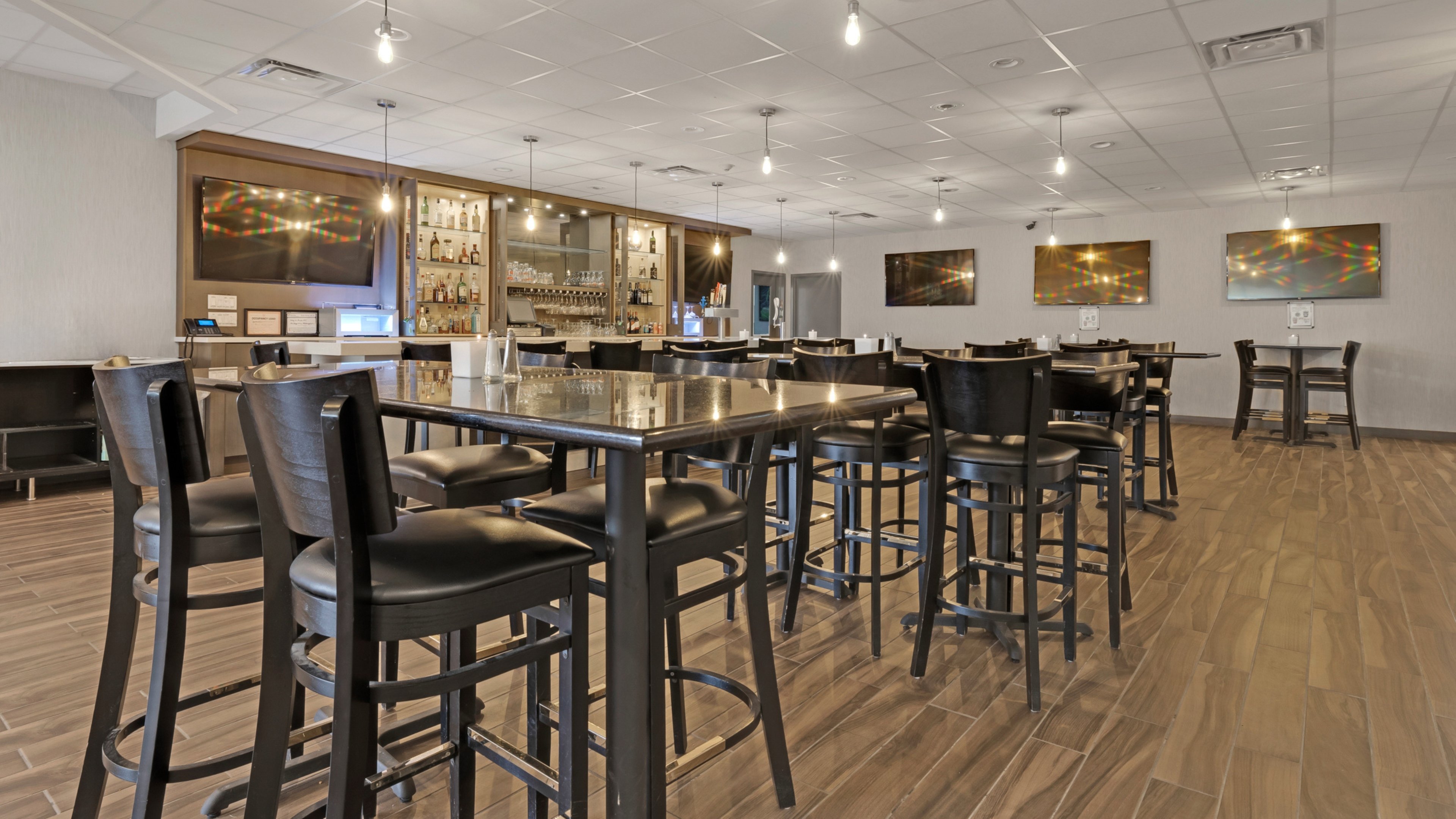 Holiday Inn Peterborough Waterfront 51/70