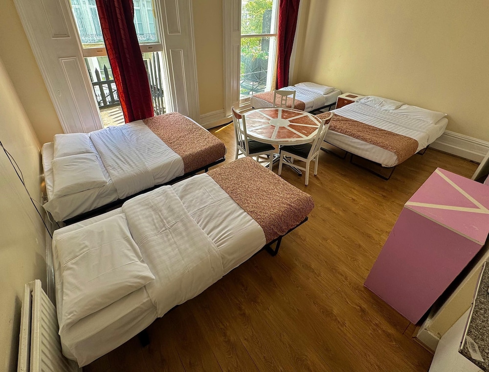 Anwar House 14/50