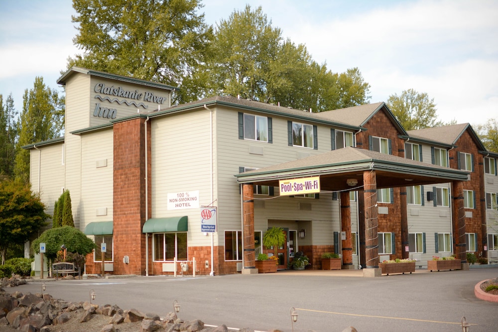 Clatskanie River Inn 3/49