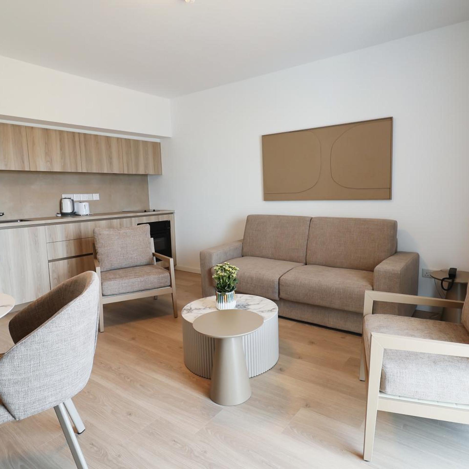 Liquid Hotel Apartments 40/62