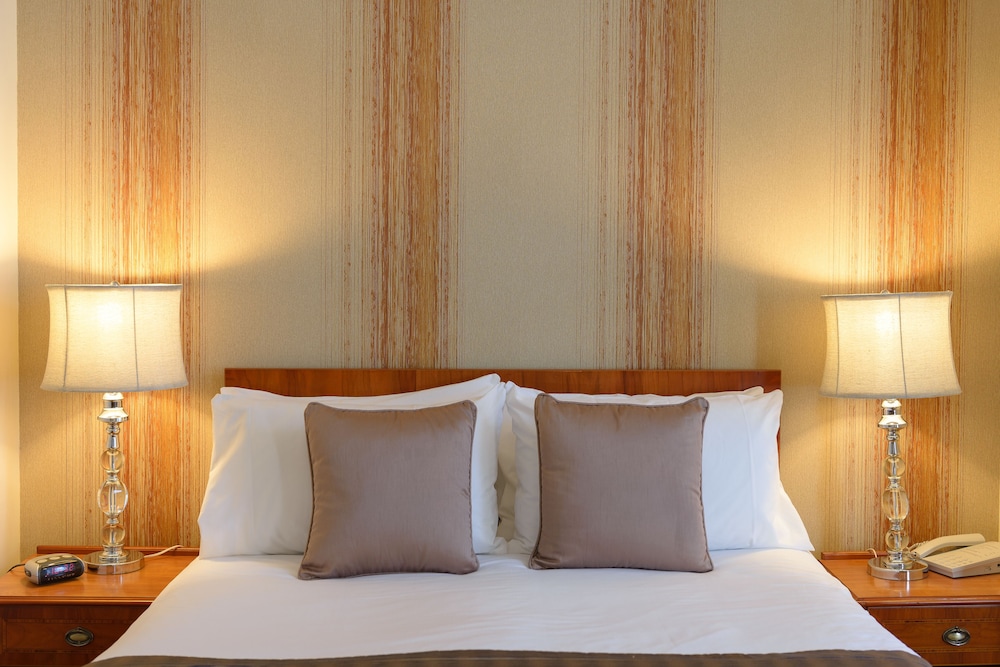 Best Western Plus the Connaught Hotel And Spa 12/29