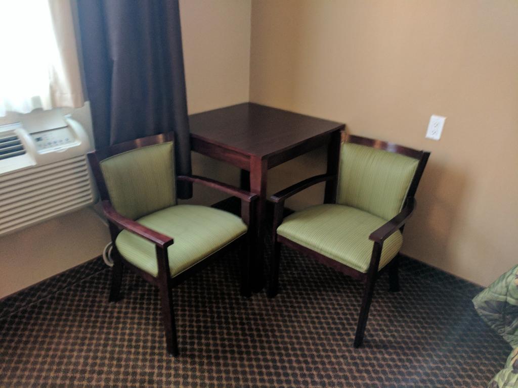 Luxury Inn 11/16